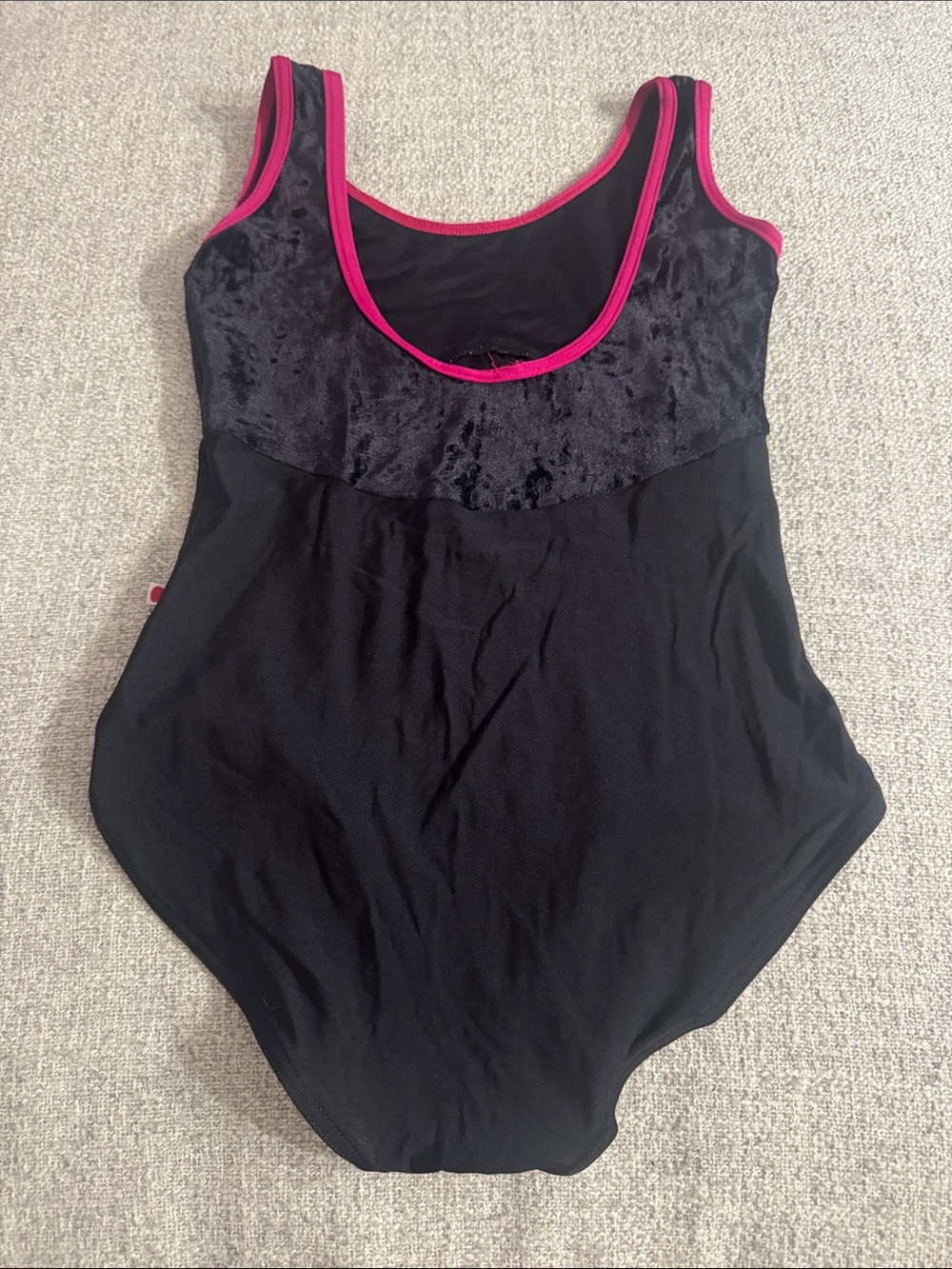 Yumiko Anna Leotard - Picture 2 of 4